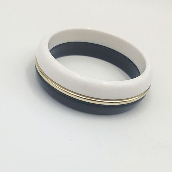 Vintage Black & White Acrylic Bangle Bracelet with Gold Metal Accent - Picture 4 of 4